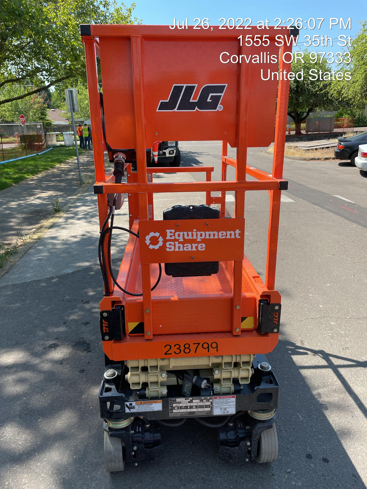 2022 JLG ES1330L