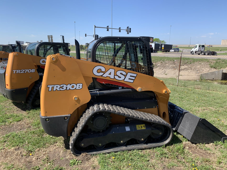2021 CASE TR310B