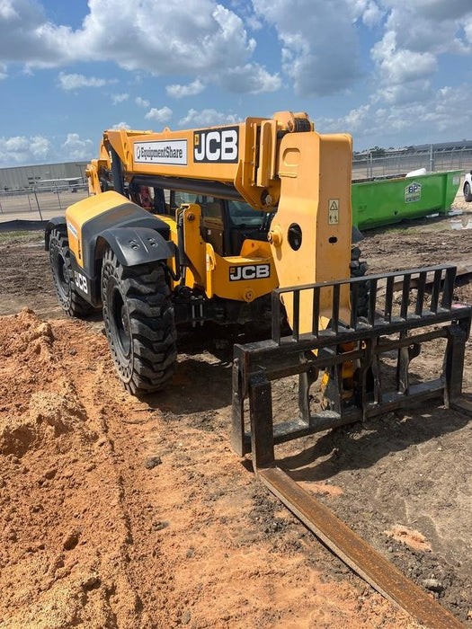 2020 JCB 509-42 Cab/Heat/Air, Solid Tires, Work Lights, Beacon, Aux Hydraulics, Back up Alarm, Lifting Eye, ES Decals