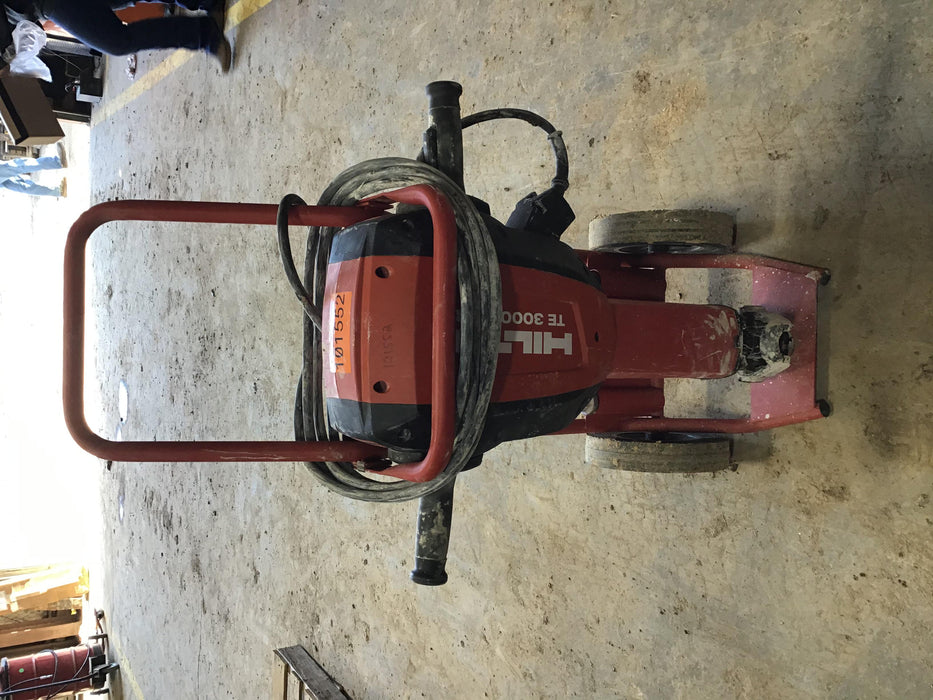 2020 HILTI TE 3000-AVR