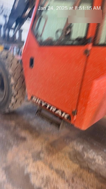 2023 SKYTRAK 8042