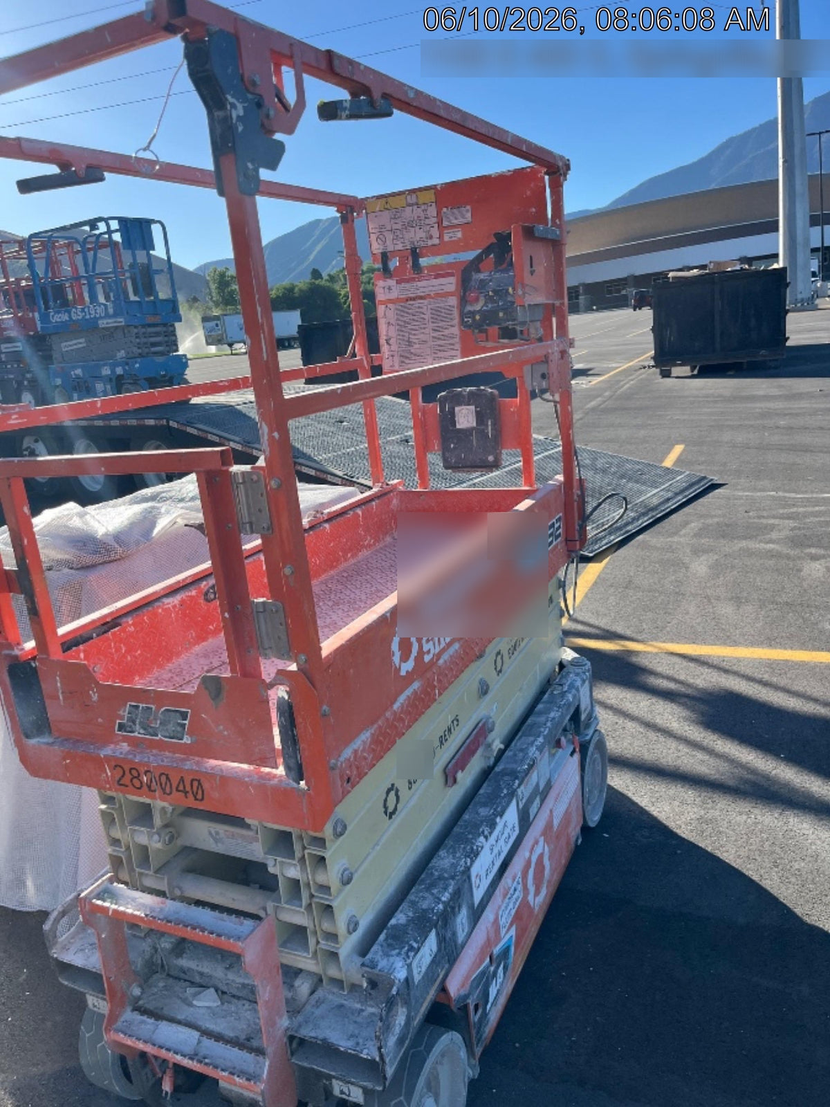 2022 JLG ES1932
