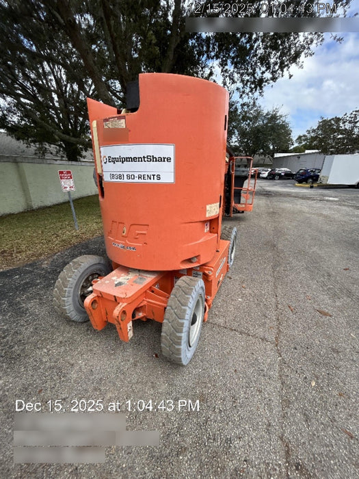 2019 JLG E300AJP