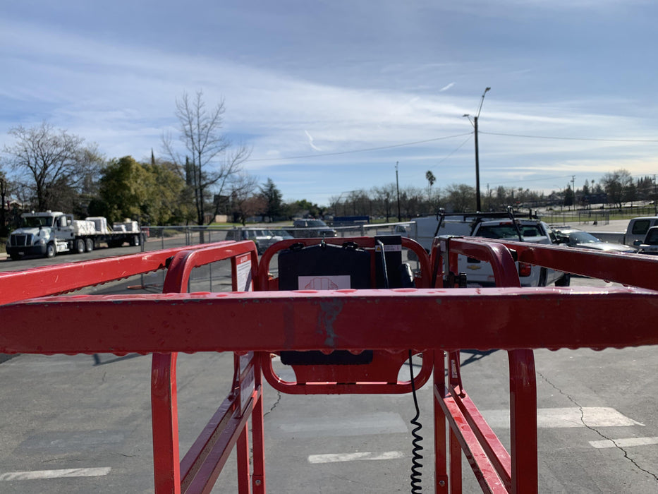 2020 MEC 1330SE Solid NM Tires, Steel Swing out Doors, LCS, Beacon, 900W Inverter