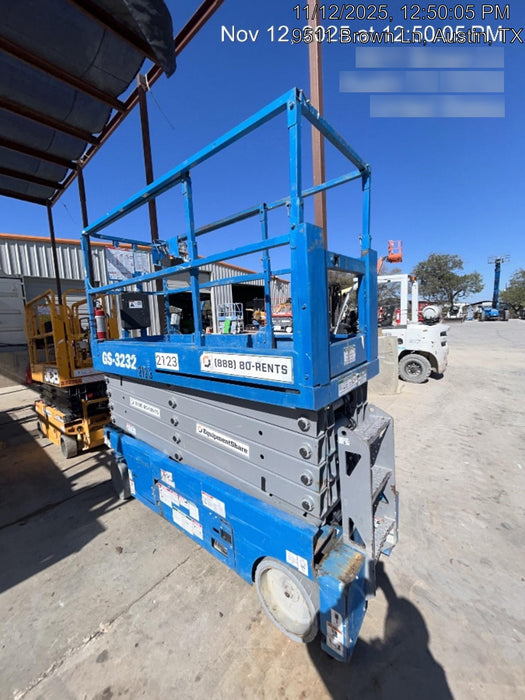 2016 Genie GS-3232 Genie GS3232 Narrow Scissor Lift