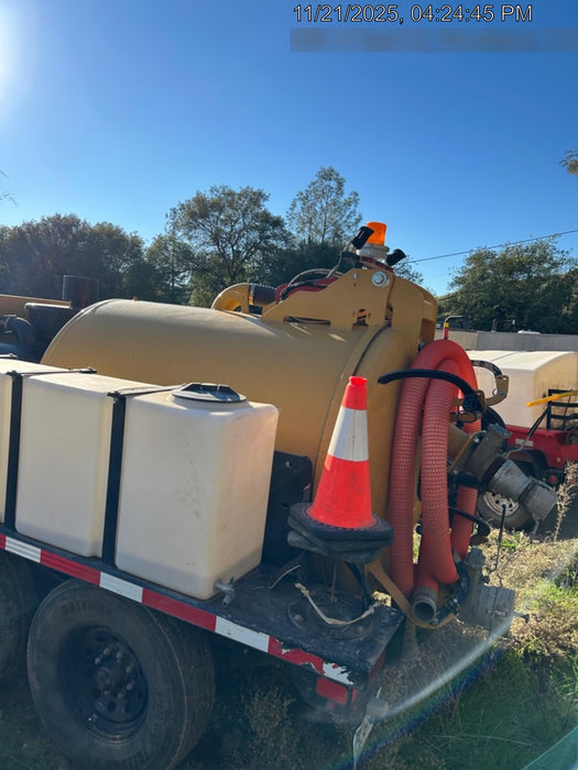 2022 VAC-TRON LP573XDT