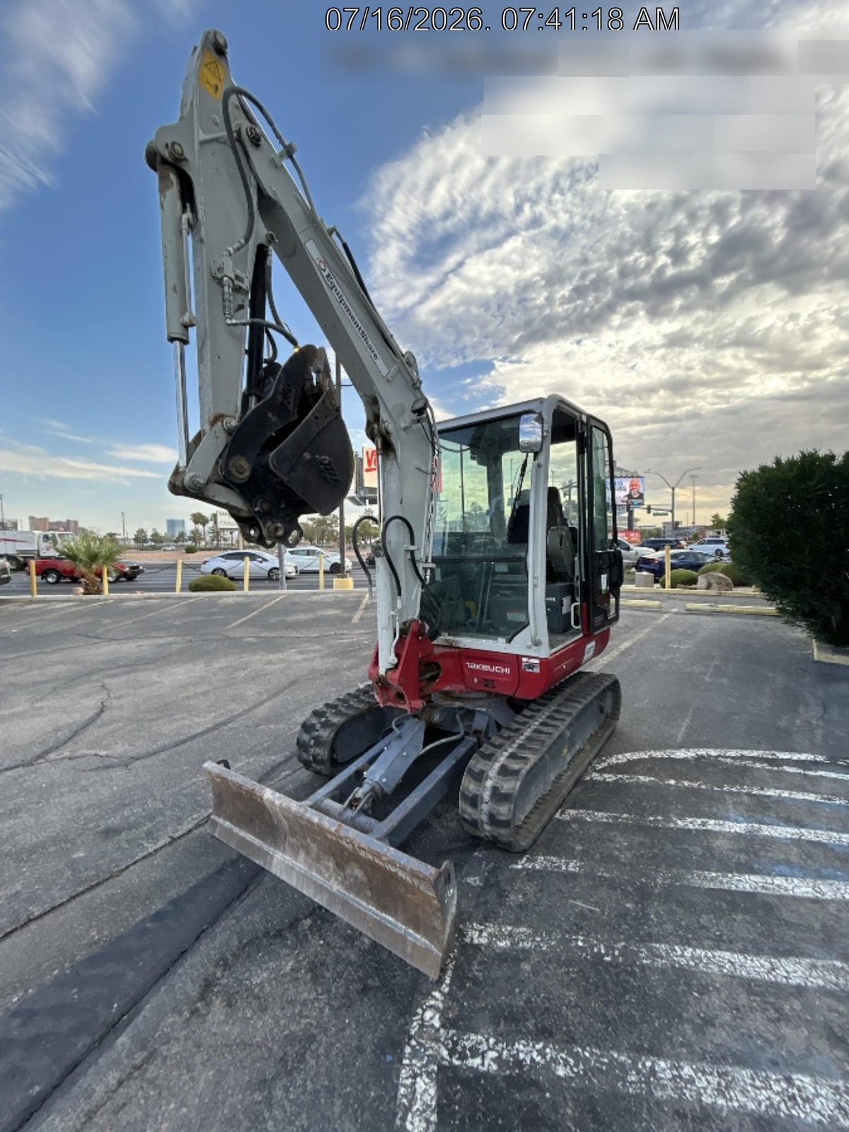 2023 TAKEUCHI TB235-2CR