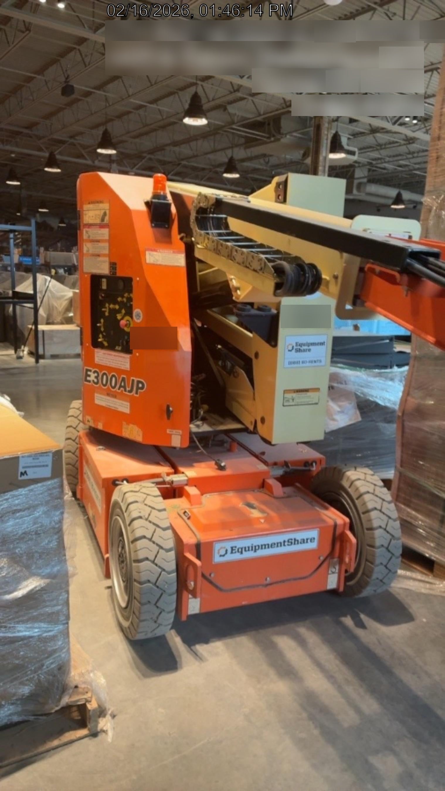 2019 JLG E300AJP