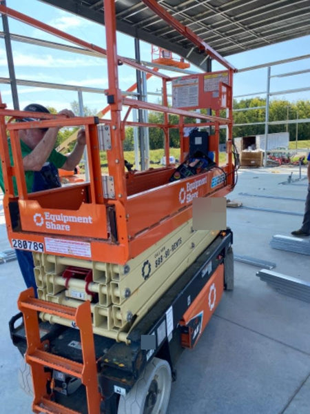 2022 JLG ES2632