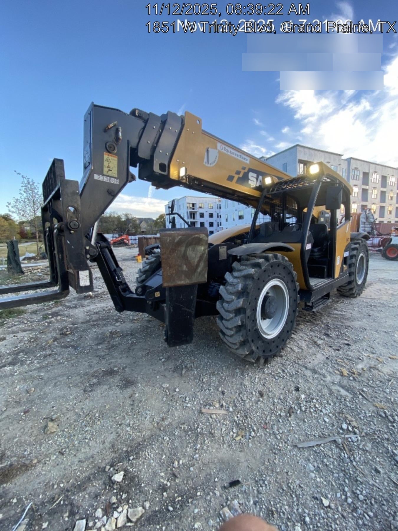 2022 SANY STH1056