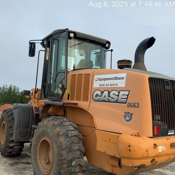 2016 Case 621F CLOSED CAB, JRB 416 STYLE HYD COUPLER