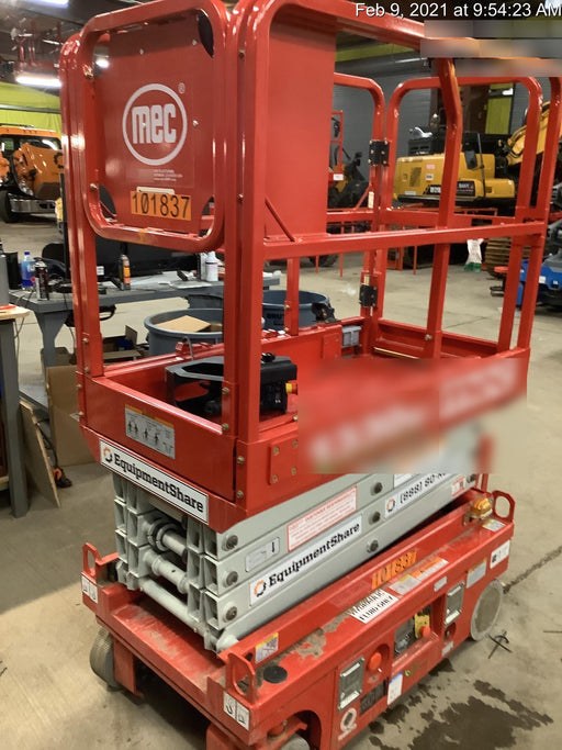 2020 MEC 1330SE Solid NM Tires, Steel Swing out Doors, LCS, Beacon, 900W Invertor