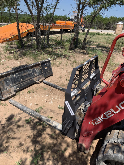 2022 PALADIN 48" Pallet Forks - Paladin