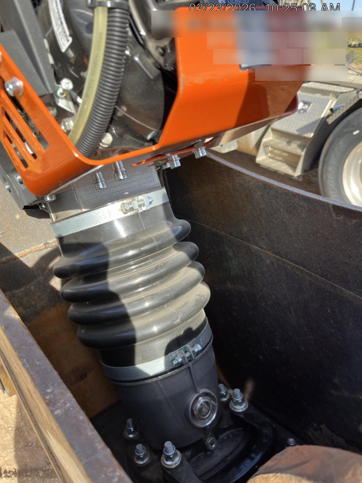 2025 HUSQVARNA LT6005