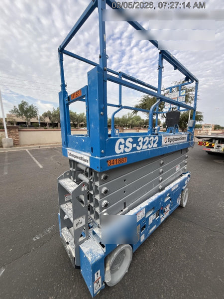 2023 GENIE GS-3232