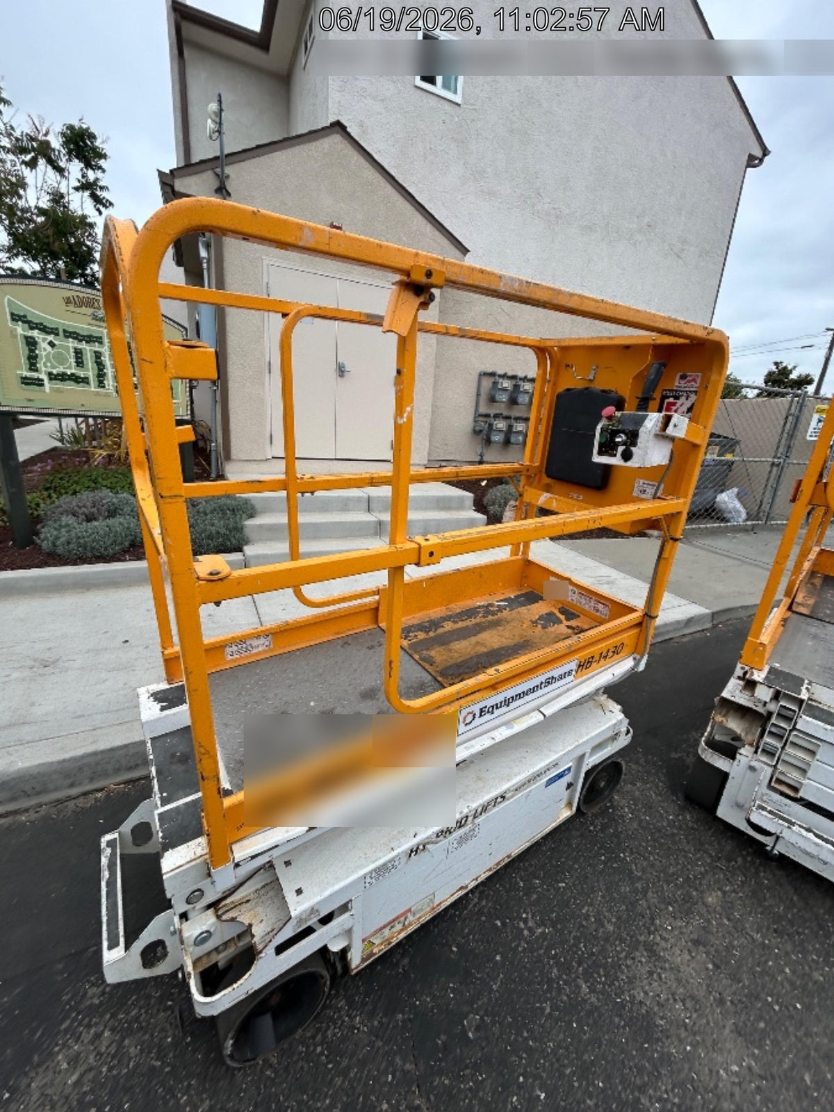 Custom Equipment HB-1430 <ul>
 <li>Hy-Brid Scissor Lift</li>
  <li>Platform capacity up to 670 lbs.</li>
  <li>Working height up to 20 ft</li>
  <li>Weighs under 1,700 lbs.</li>
  <li>Non-marking wheels </li>
</ul>