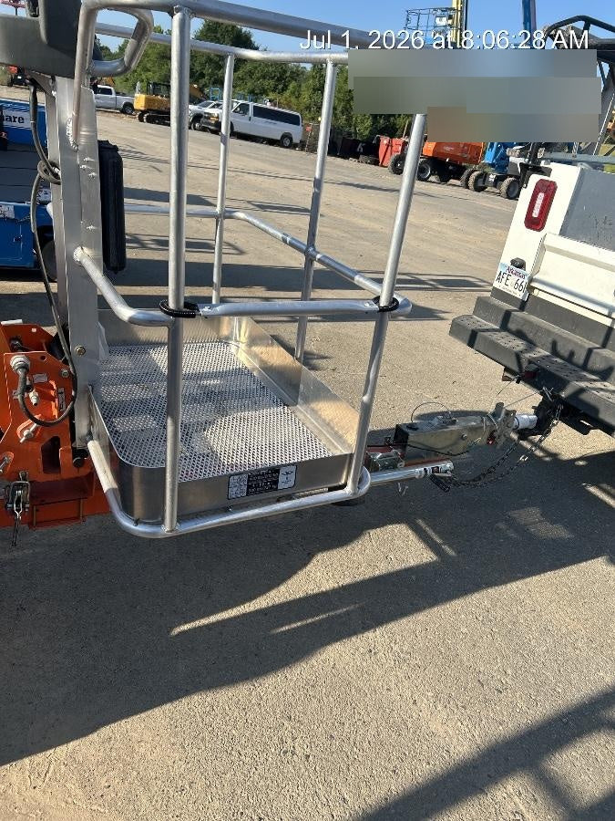 2022 JLG T350