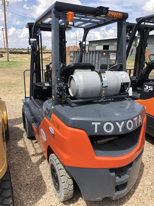 2022 TOYOTA 50-8FGU25