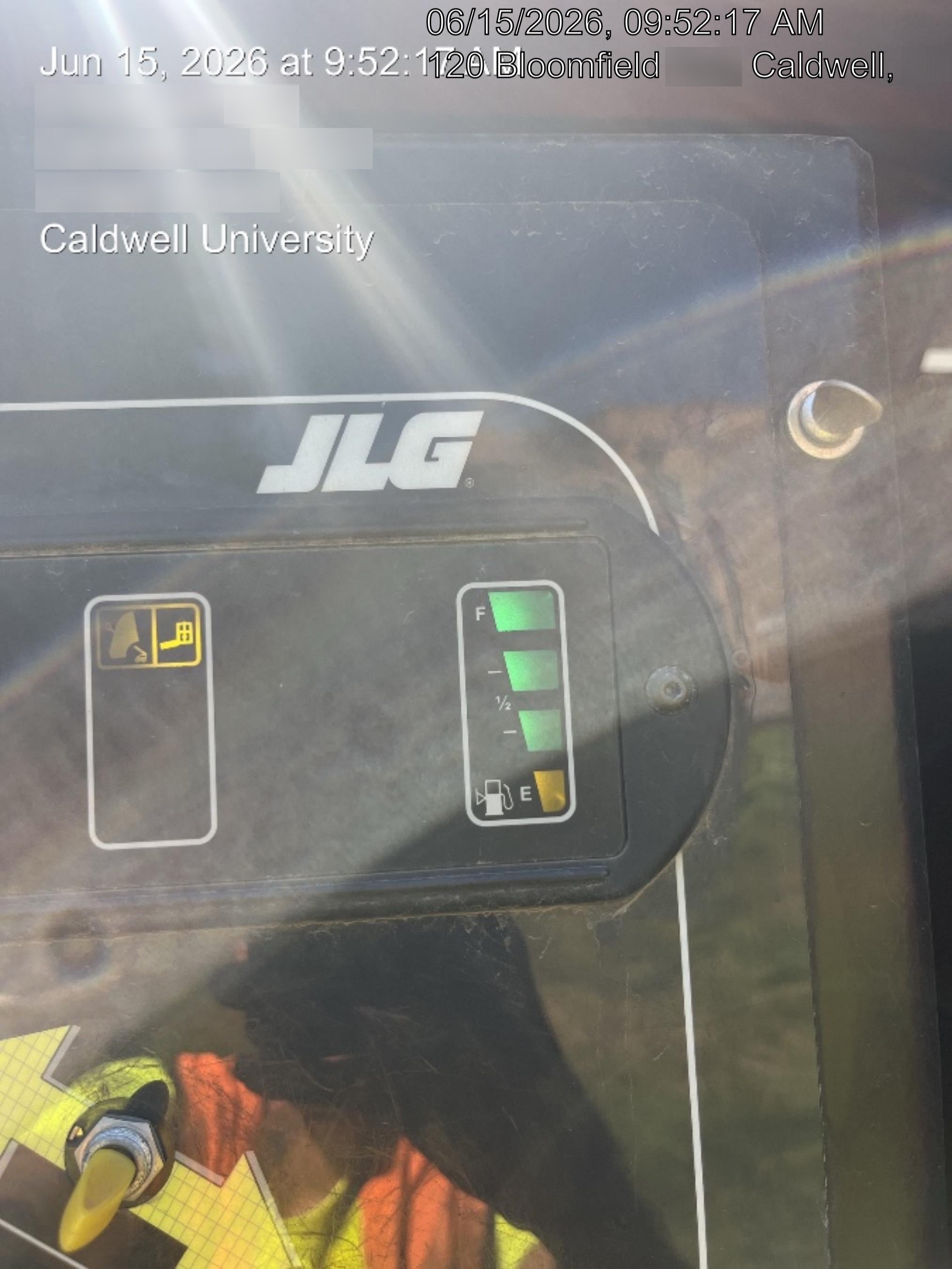 2022 JLG 860SJ