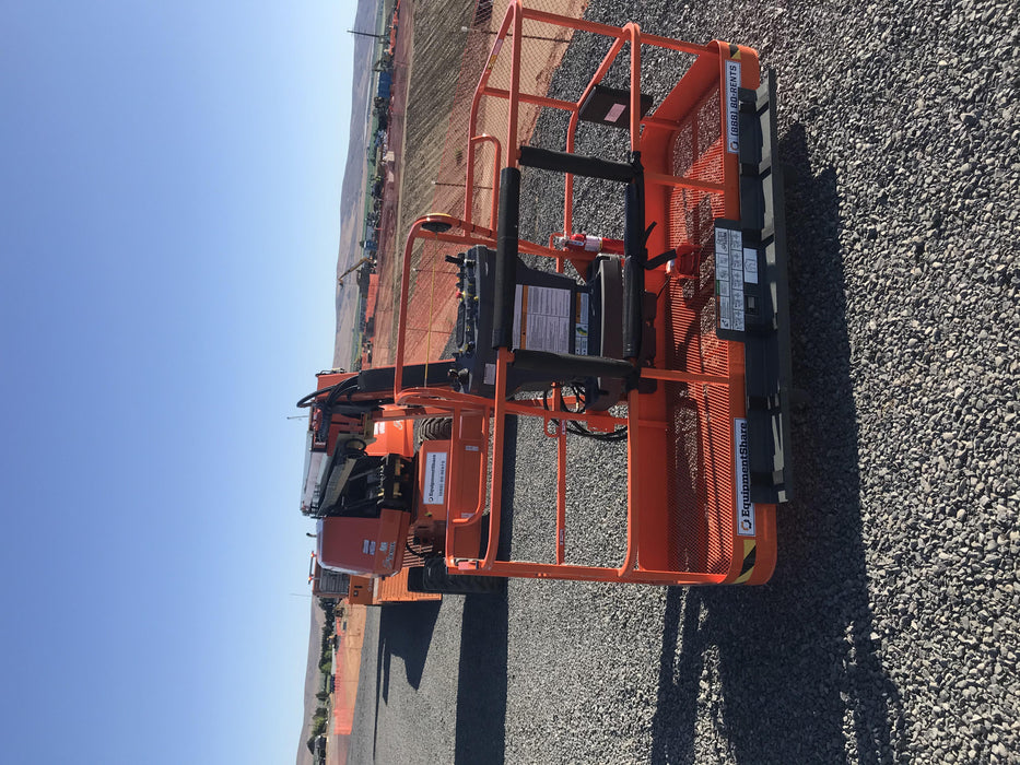 2020 JLG 660SJ