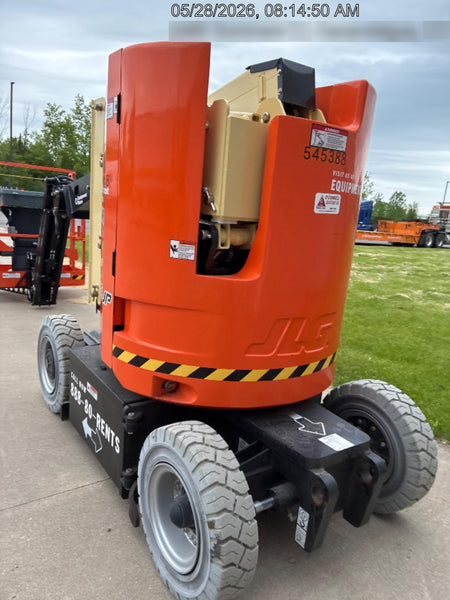 2025 JLG E300AJP