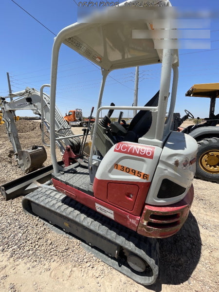2021 TAKEUCHI TB235-2R