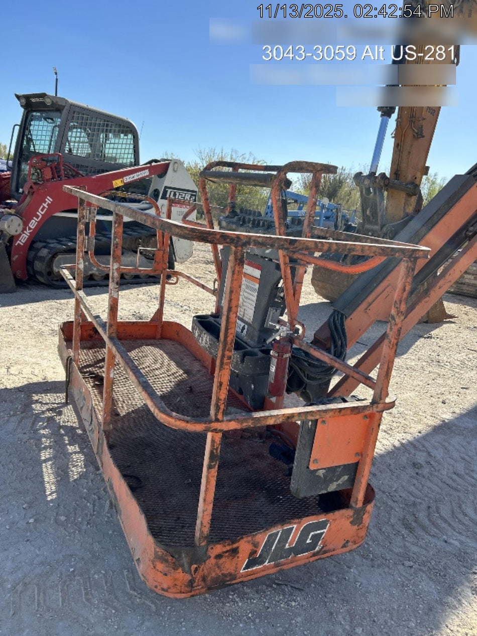 2014 JLG 660SJ