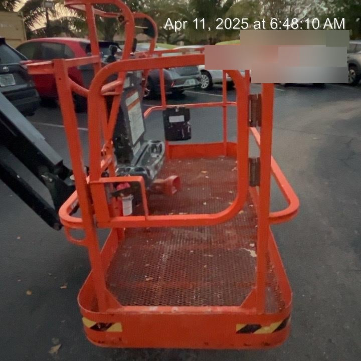 2023 JLG 460SJ