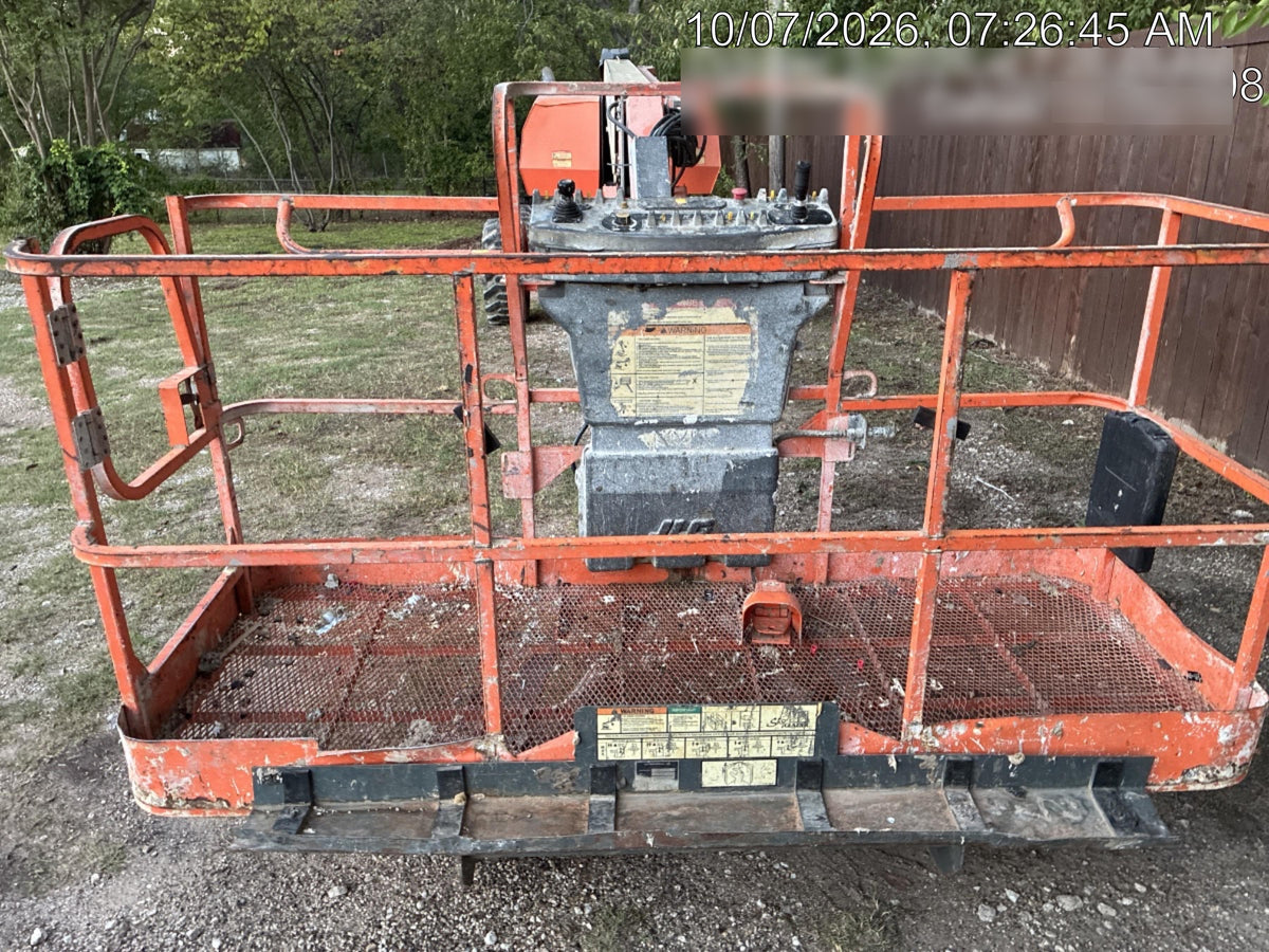 2016 JLG 660SJ