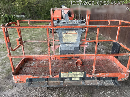 2016 JLG 660SJ
