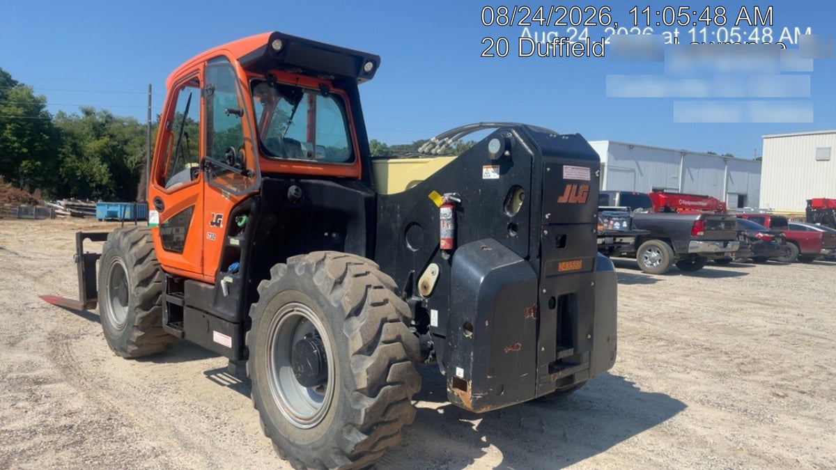 2022 JLG 1732