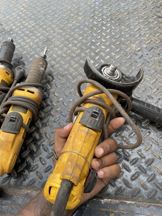 2022 DEWALT DWE402N