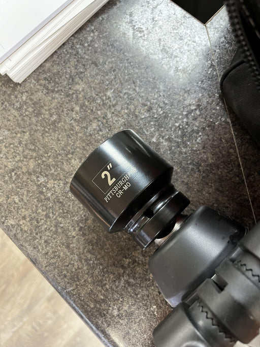 2023 MILWAUKEE 2867-22