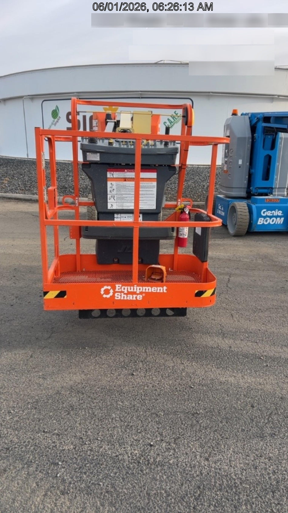 2025 JLG E300AJP