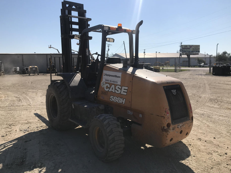 2019 CASE 588H
