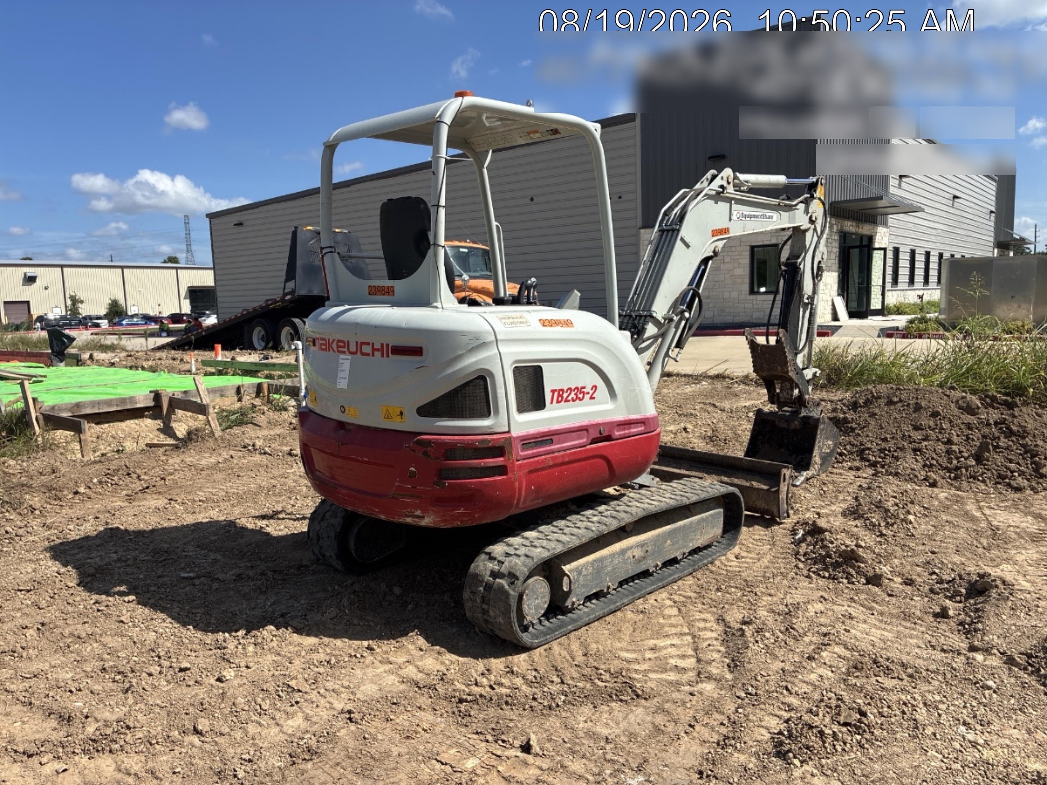 2022 TAKEUCHI TB235-2R