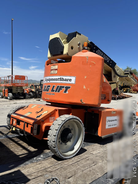 2019 JLG E400AJPN
