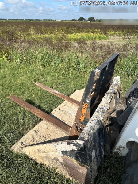 2020 EMKAY 48" Pallet Forks - Emkay