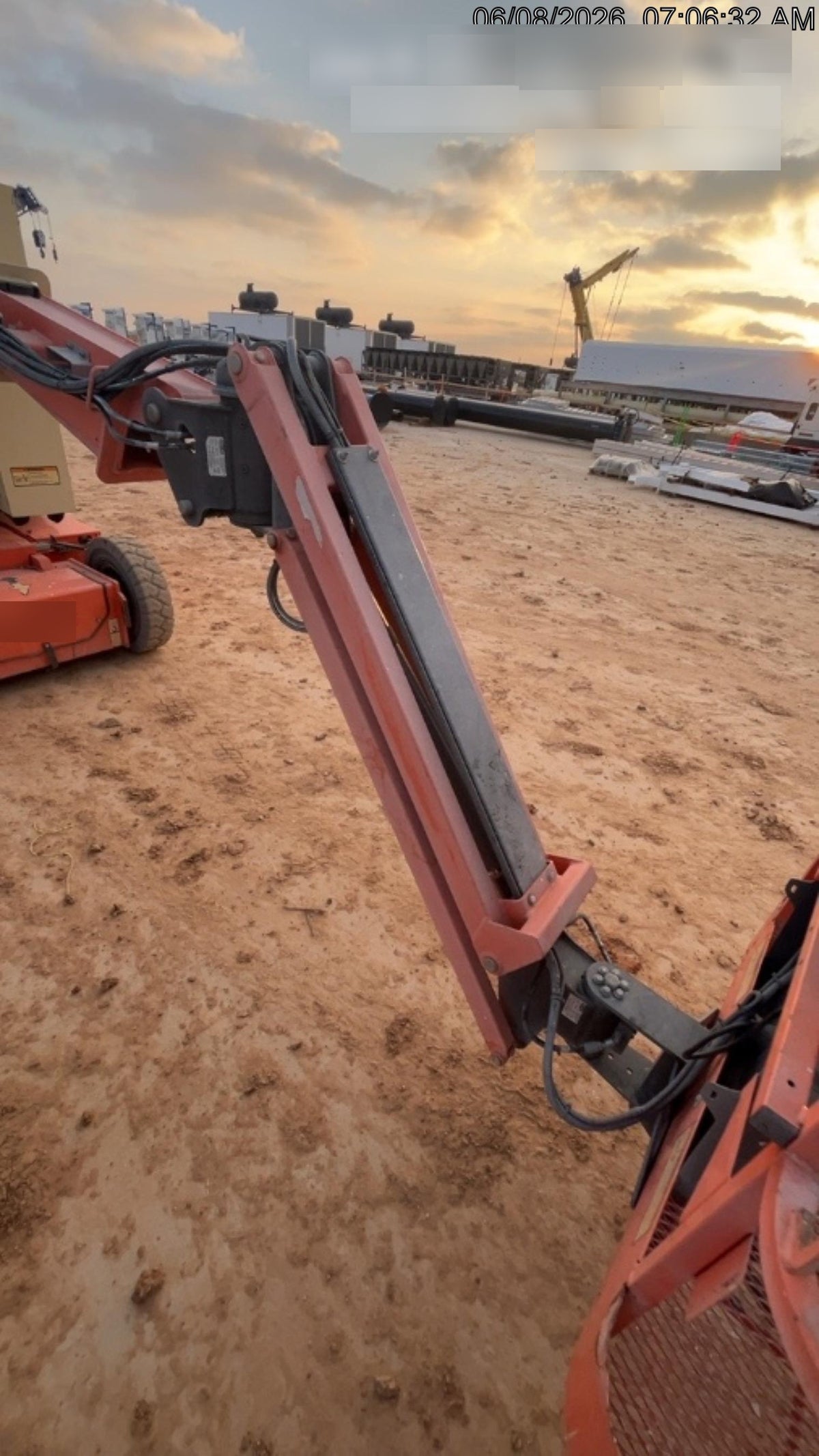 2019 JLG E300AJP