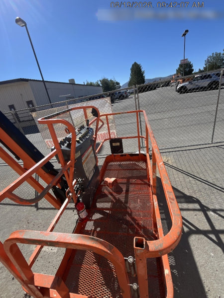 2020 JLG 800AJ