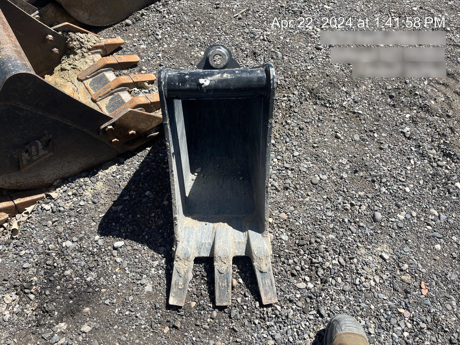 2023 SOLESBEE 12" Bucket - Solesbee