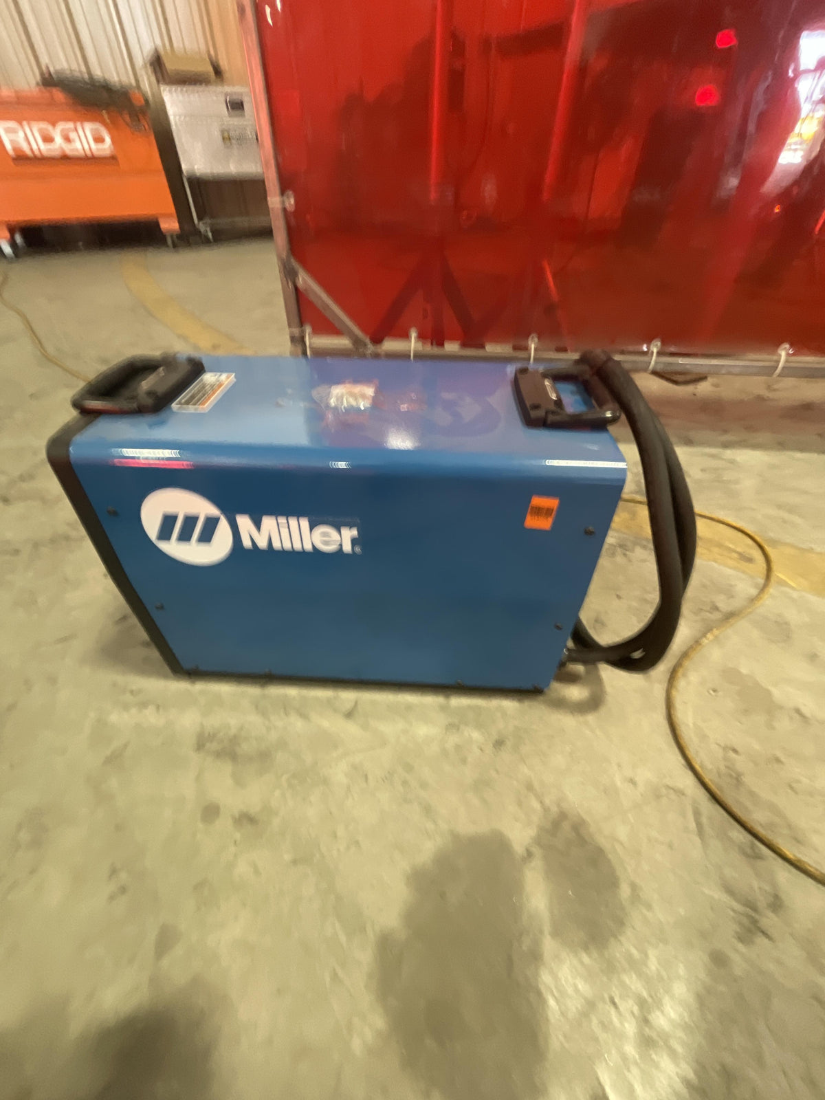 2021 MILLER ELECTRIC XMT 350