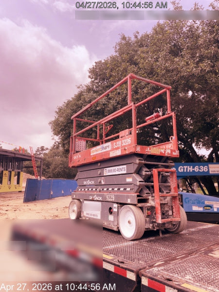 2018 Skyjack SJIII-3226 Skyjack SJIII3226 Scissor Lift w/Trojan Batteries