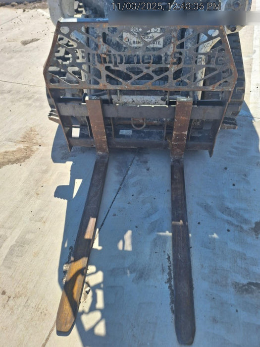 2021 PALADIN 48" Pallet Forks - Paladin