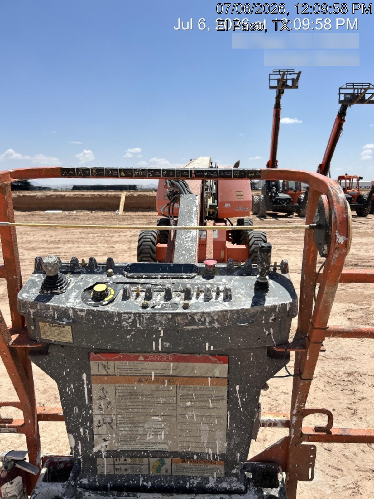 2021 JLG 660SJ