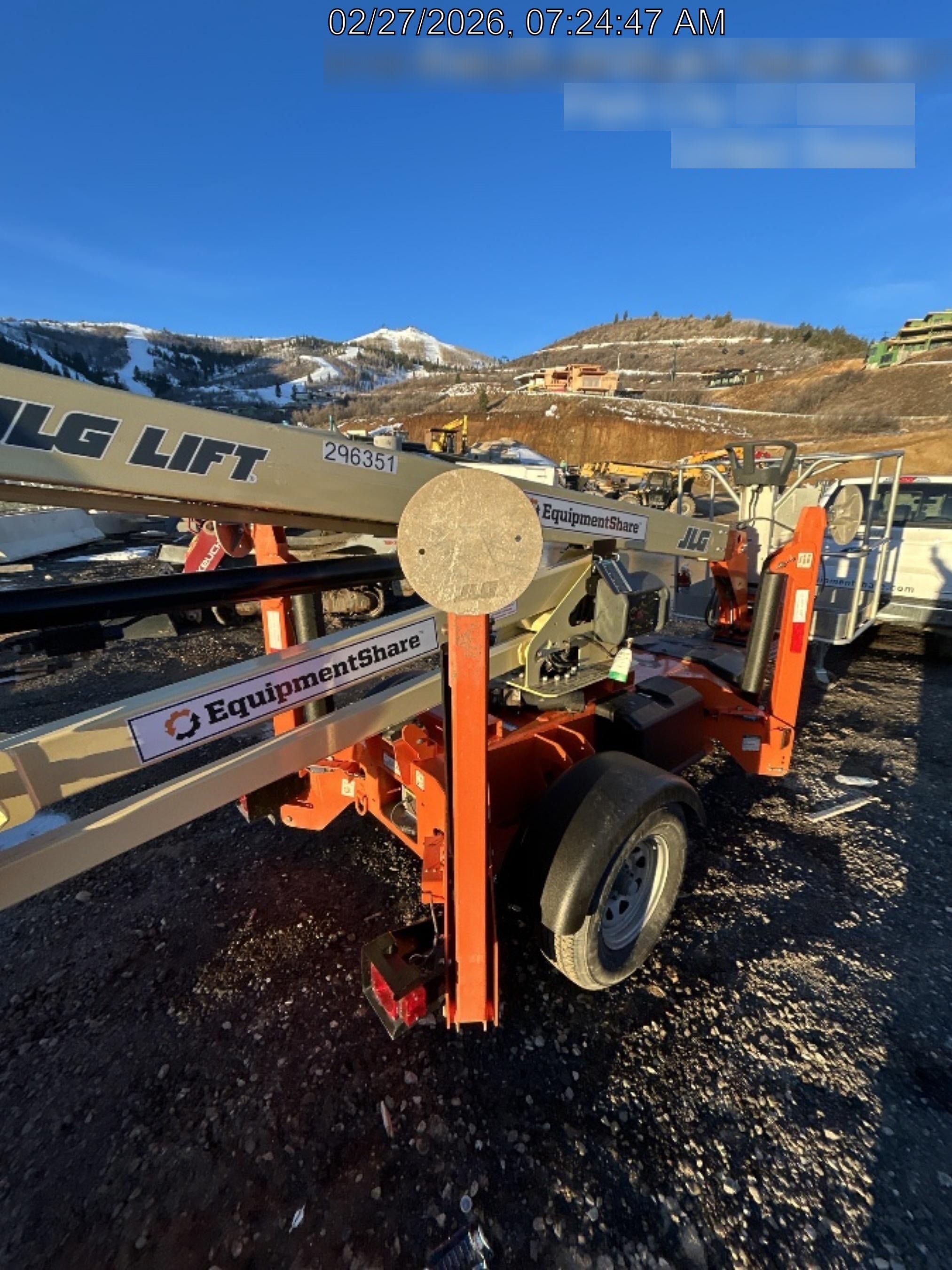 2023 JLG T350