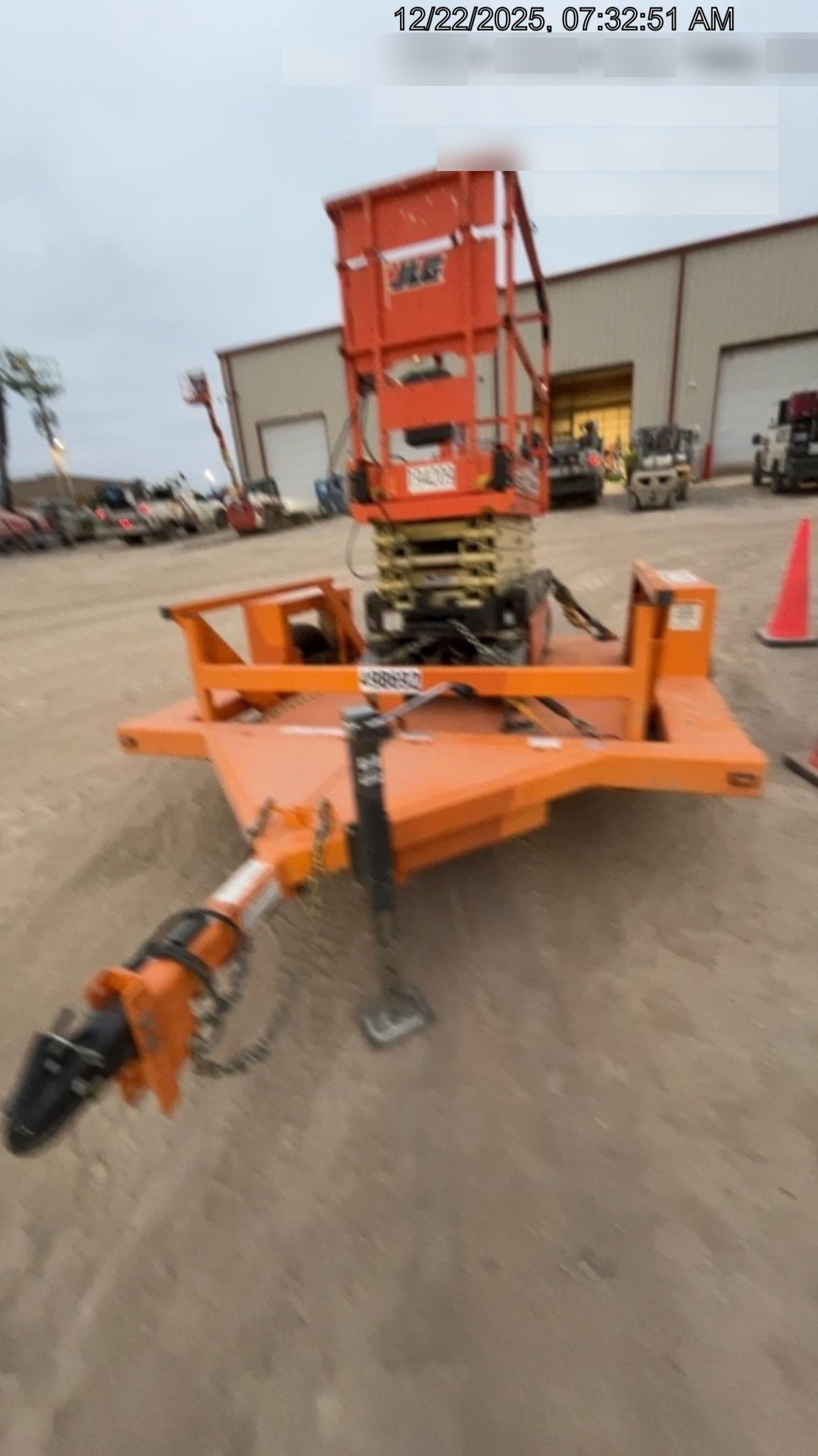 2021 JLG ES1932