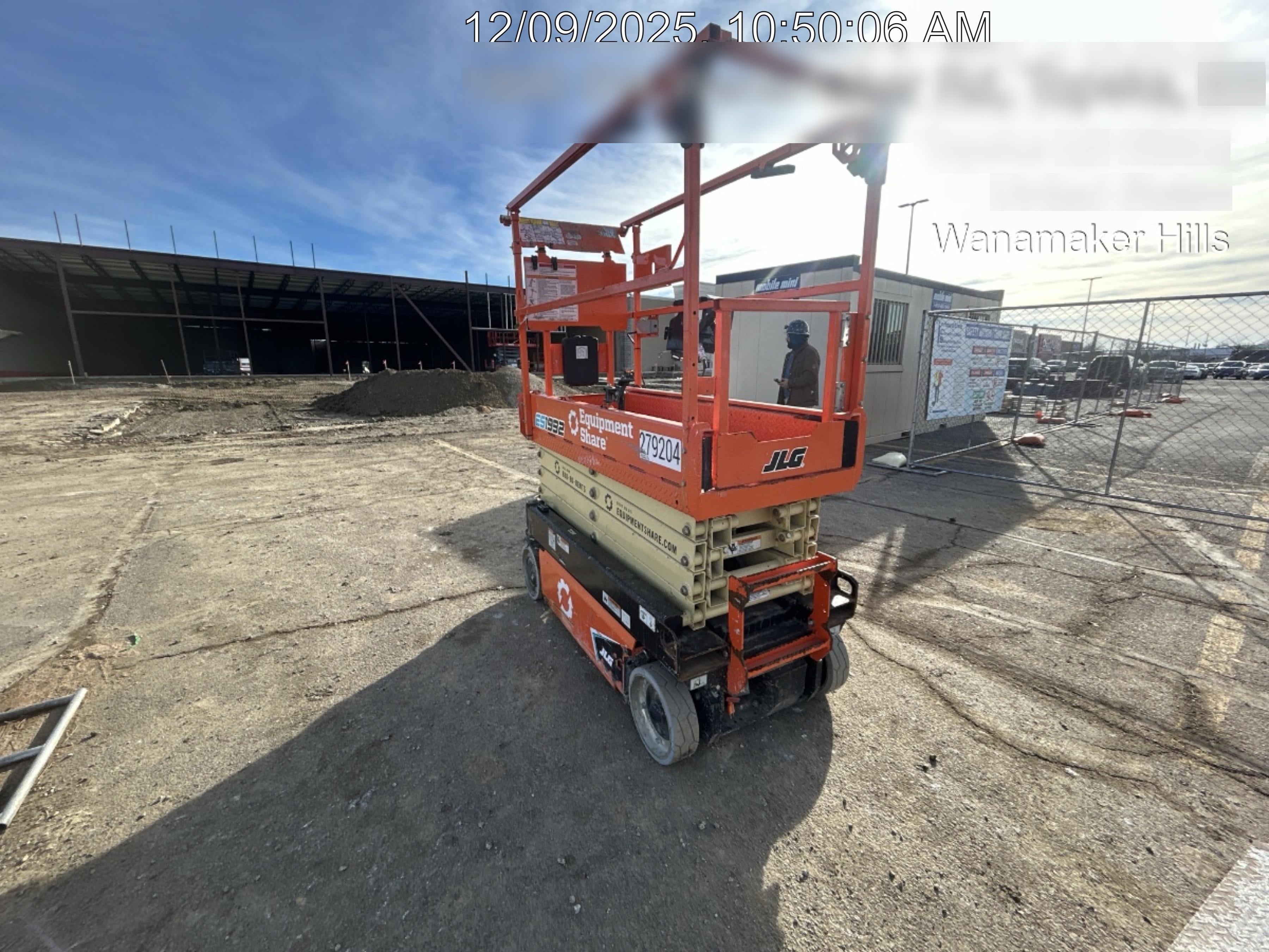 2022 JLG ES1932