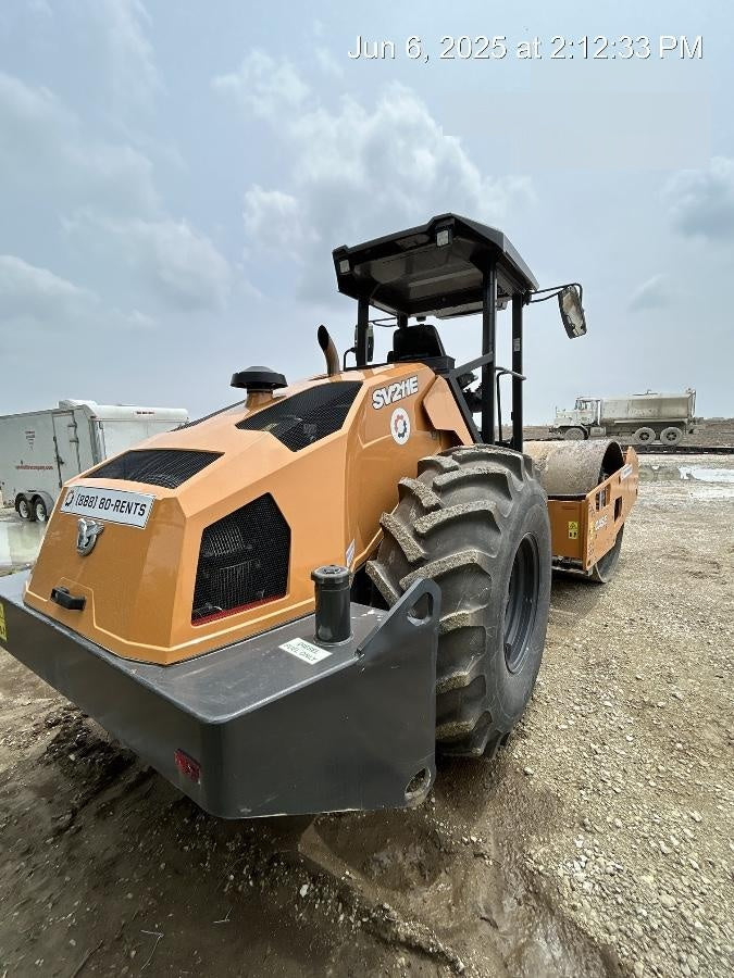 2023 CASE SV211E