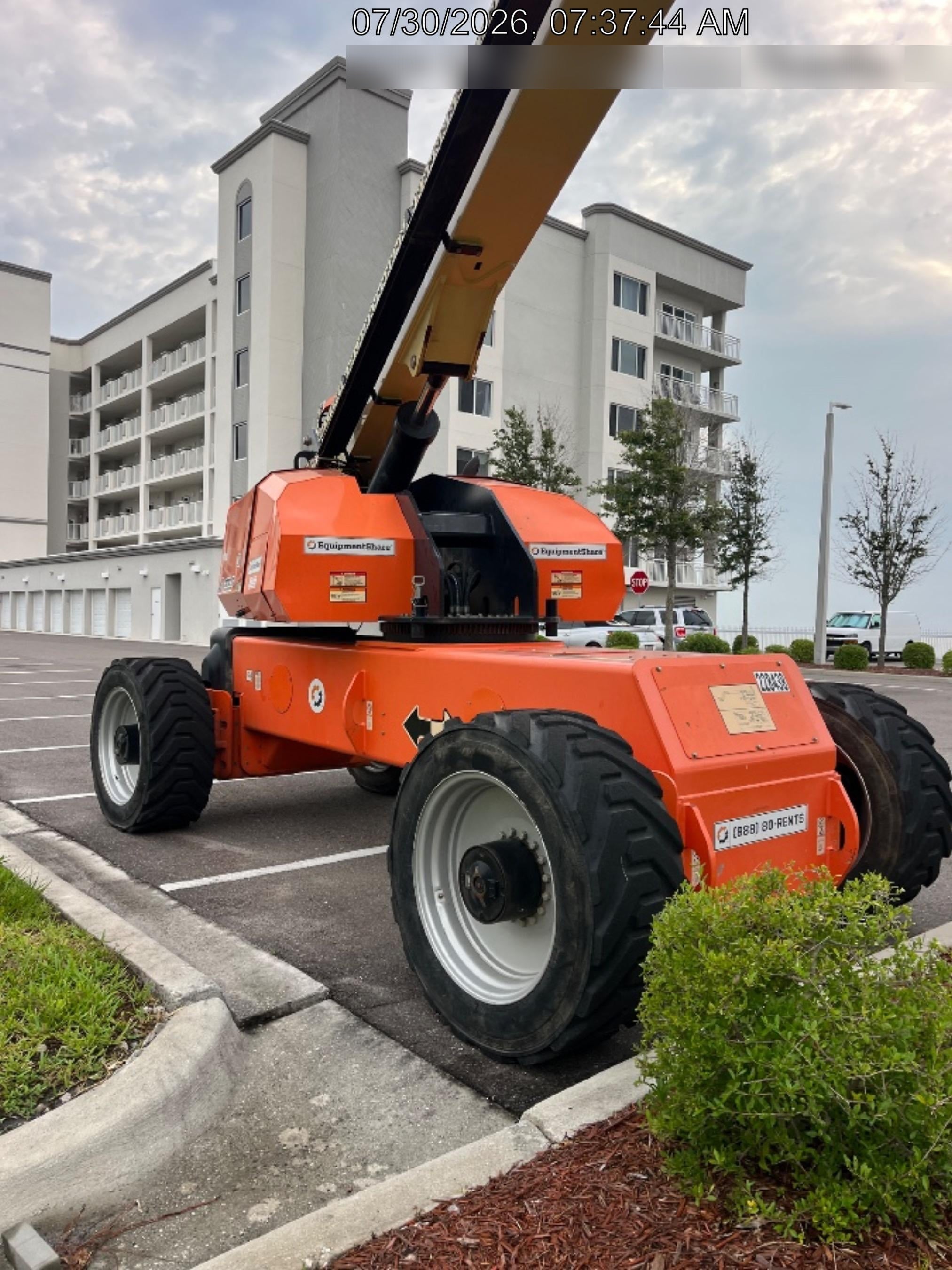 2022 JLG 1350SJP